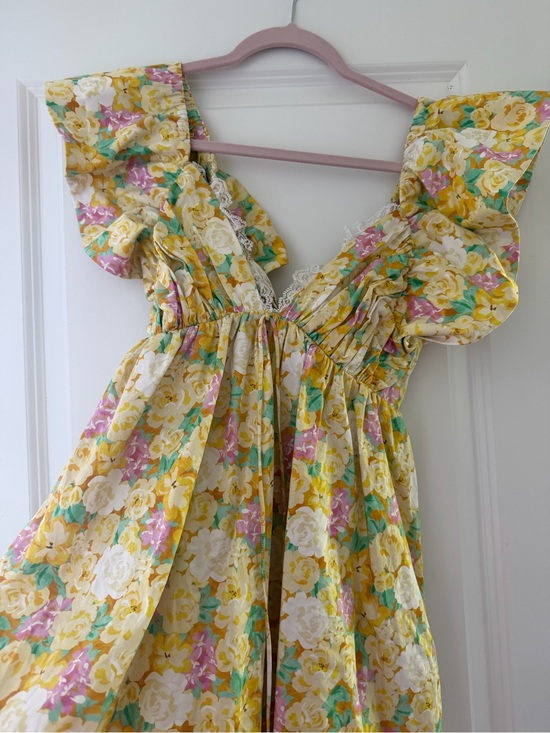 For Love And Lemons Dresses & Skirts - For Love And Lemons Yellow Floral Ruffle Sleeve Dress